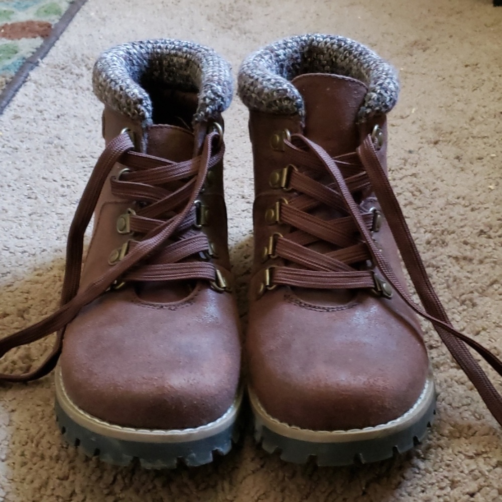 Sonoma suede boots